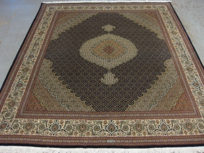 Very fine part silk Persian Tabriz carpet size 2.50m x 2.02m